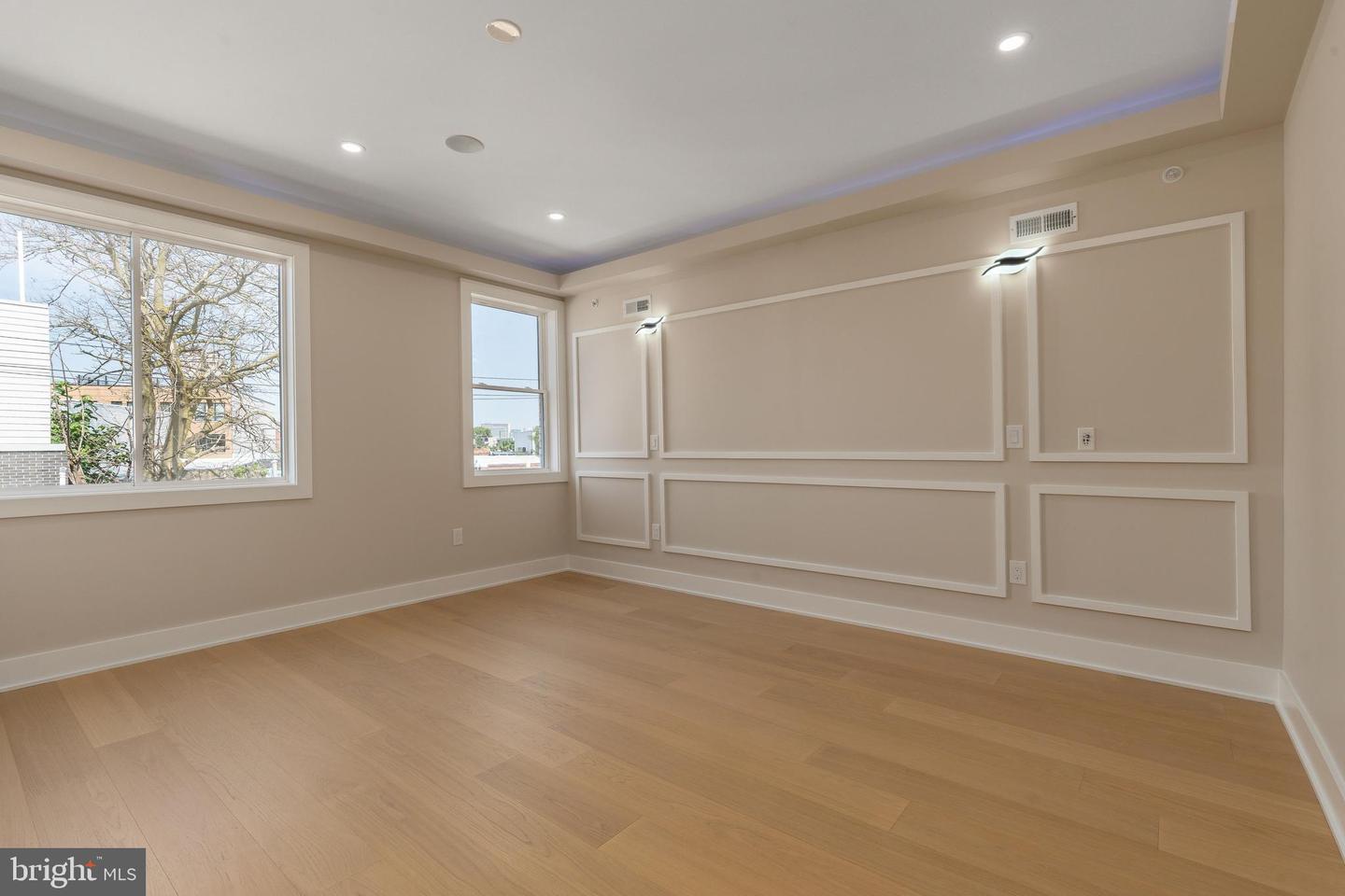 1421 21st St Property Photo 28