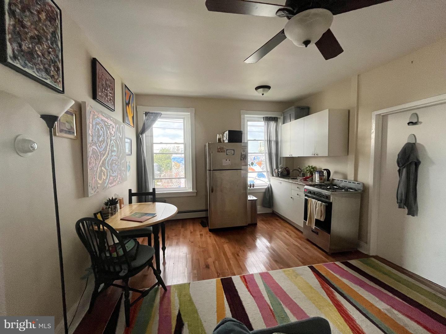 2938 W Oxford St #2r Property Photo 8