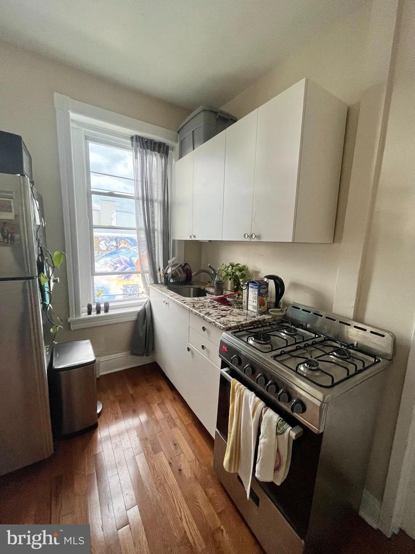 2938 W Oxford St #2r Property Photo 10
