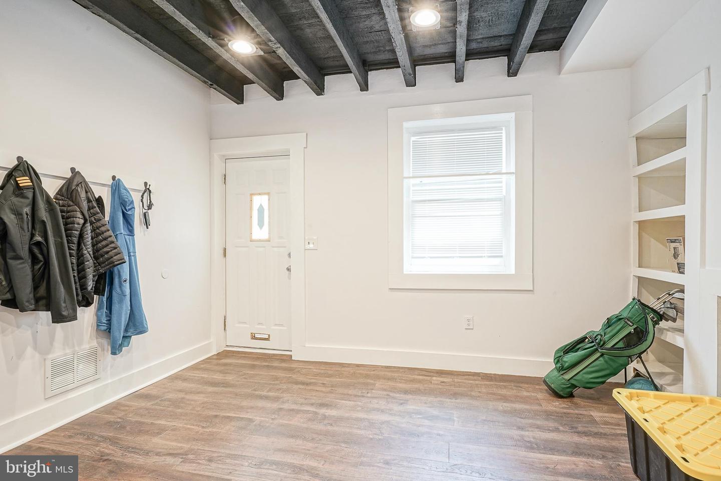 1026 N Orianna St Property Photo 4