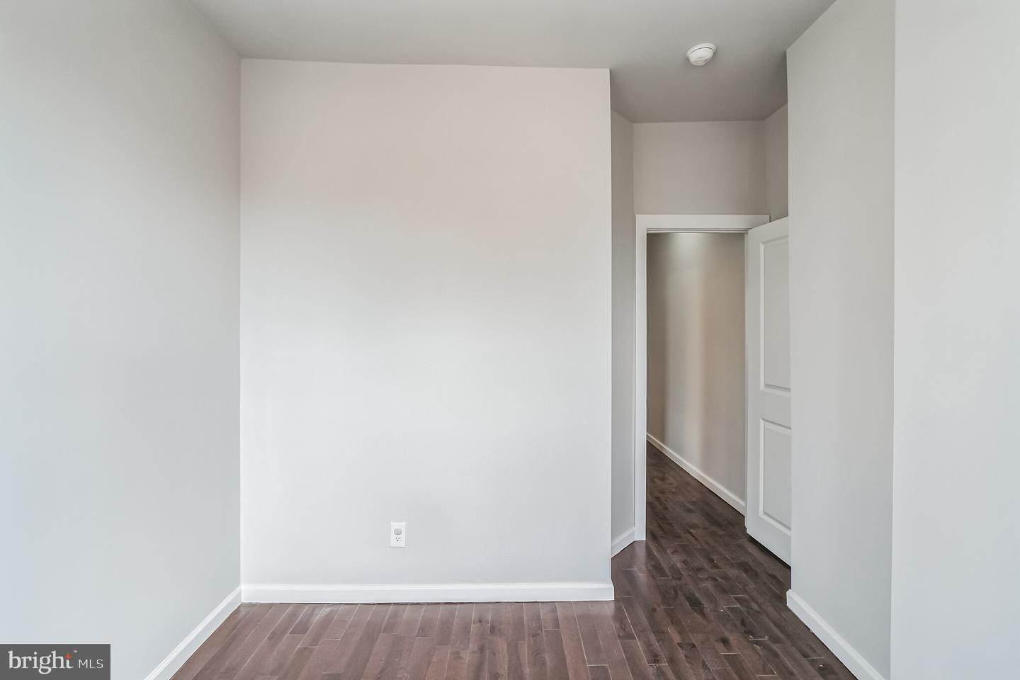 1328 S Wilton St Property Photo 11