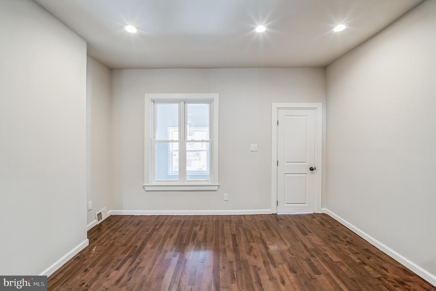 1328 S Wilton St Property Photo 14