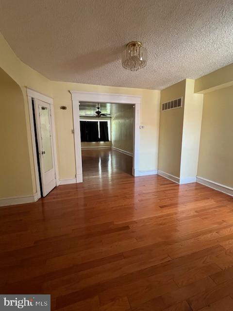 3321 Guilford St Property Photo 3