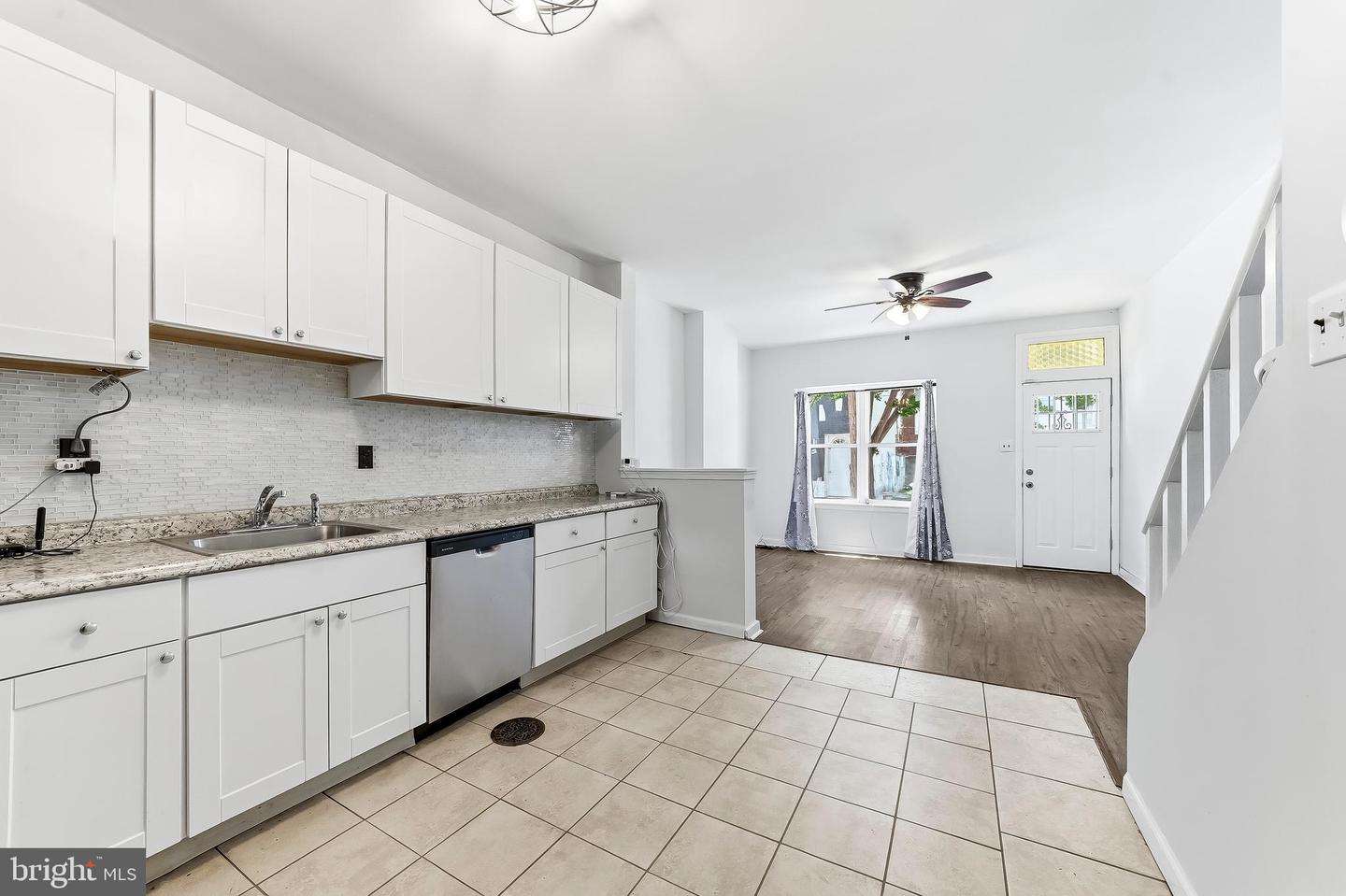 2951 Gerritt St Property Photo 8
