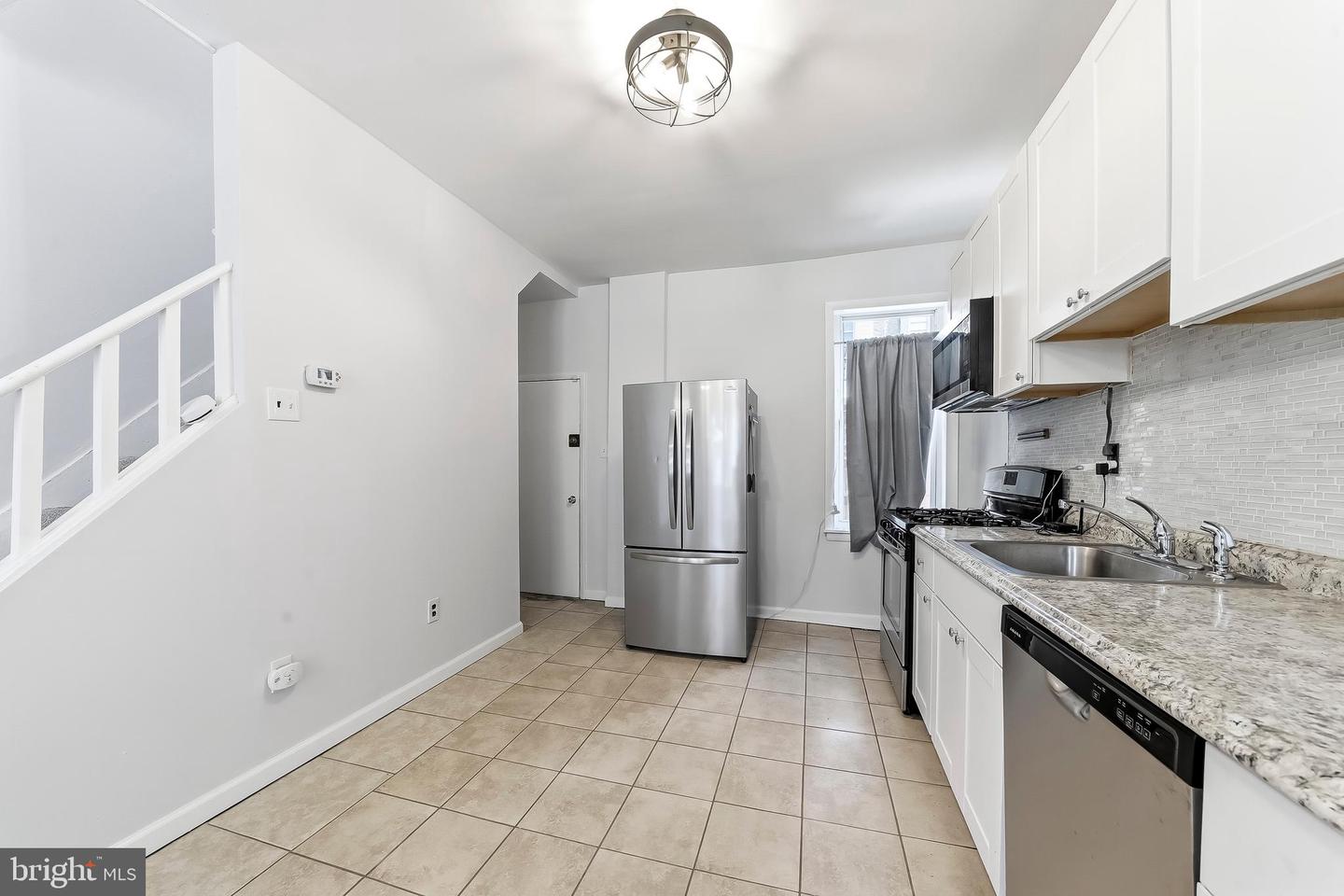 2951 Gerritt St Property Photo 9