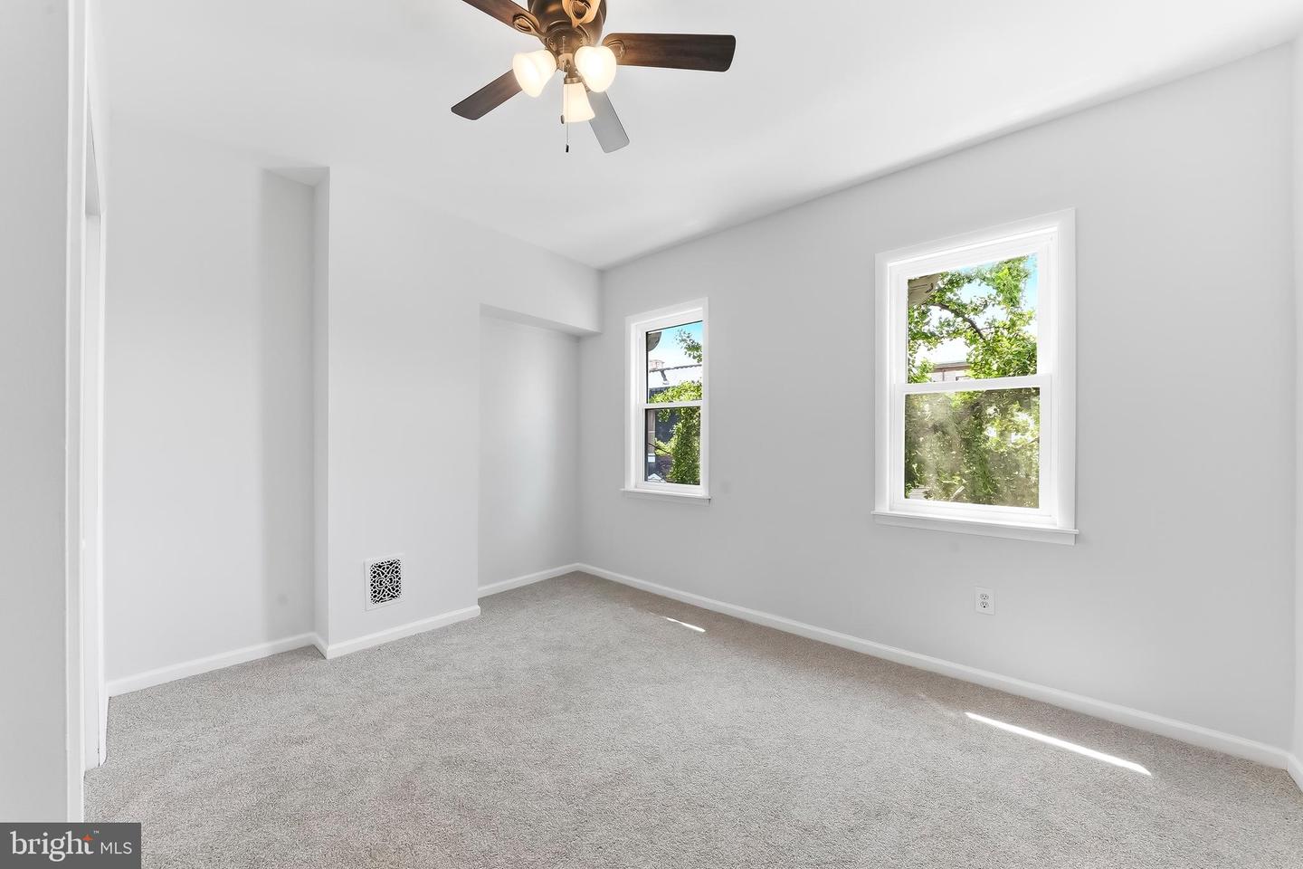 2951 Gerritt St Property Photo 12