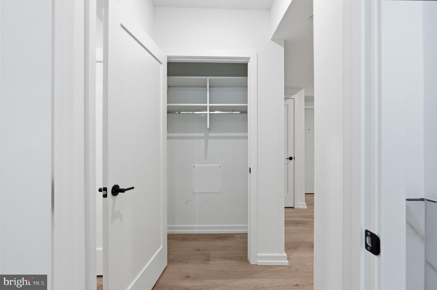 208 Vine St #3f Property Photo 11