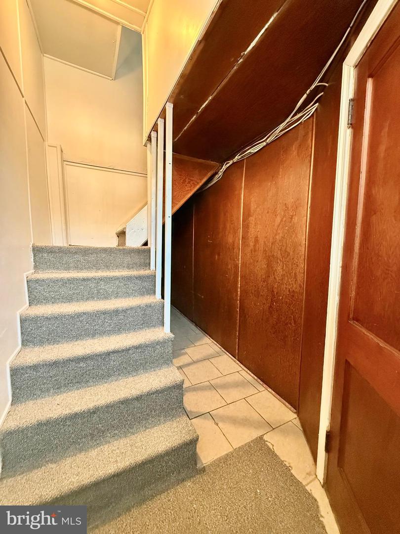 1260 Kerper St Property Photo 38