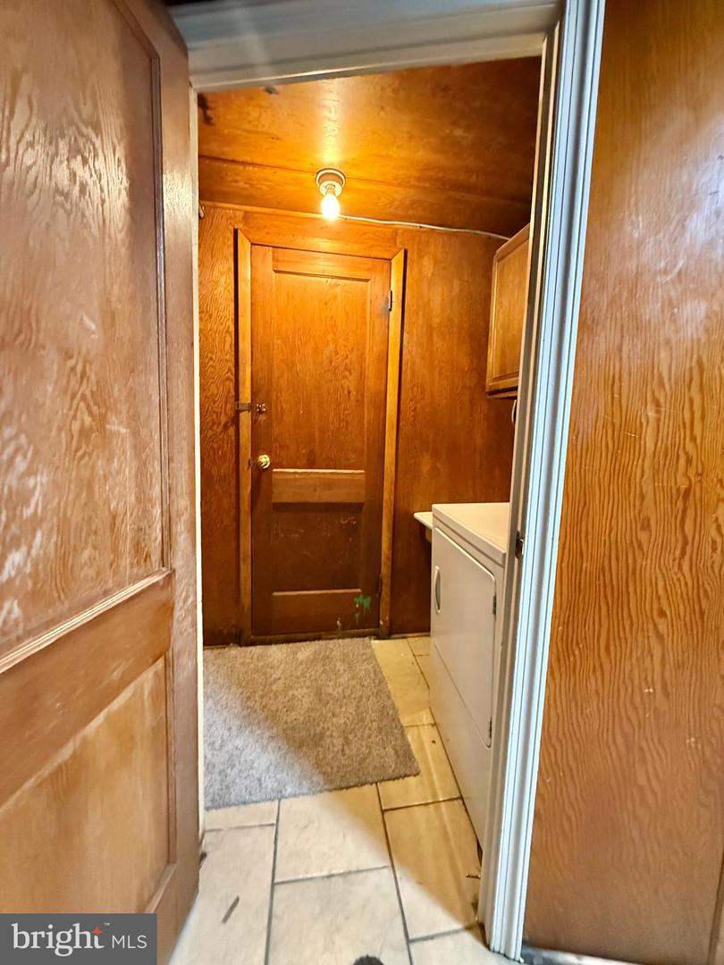 1260 Kerper St Property Photo 48