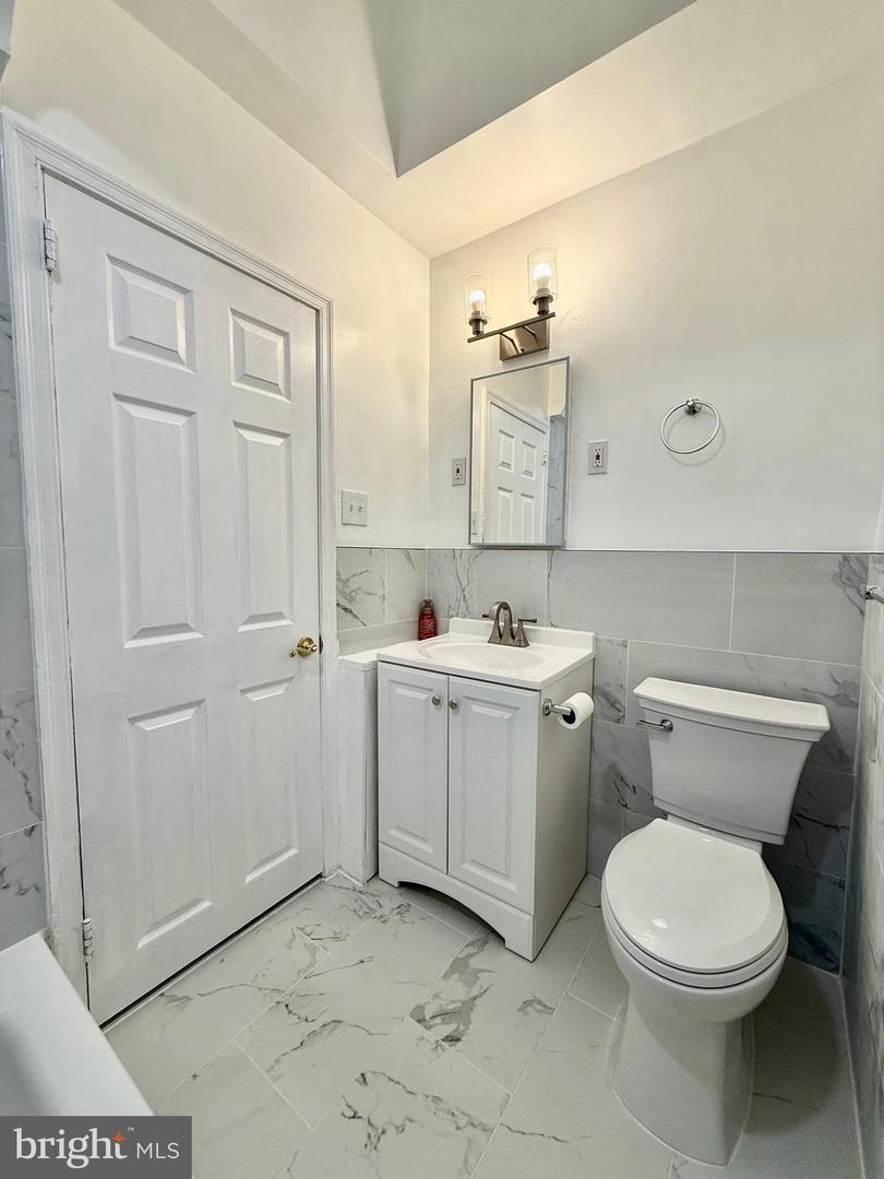 1260 Kerper St Property Photo 87