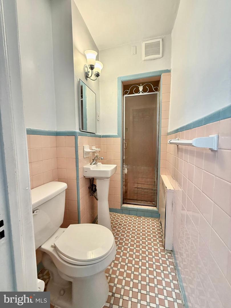 1260 Kerper St Property Photo 92