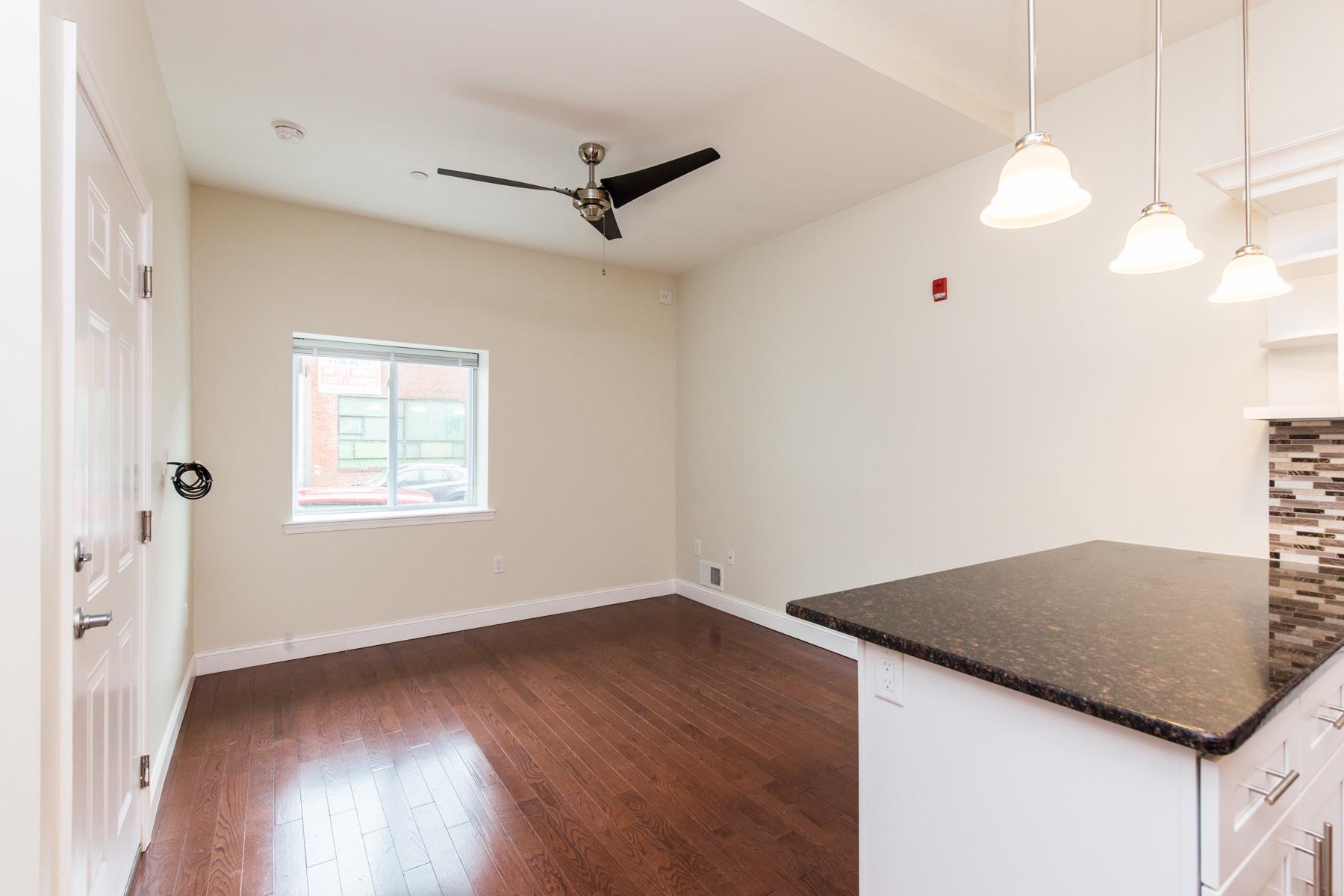1804 E Huntingdon St Property Photo 4