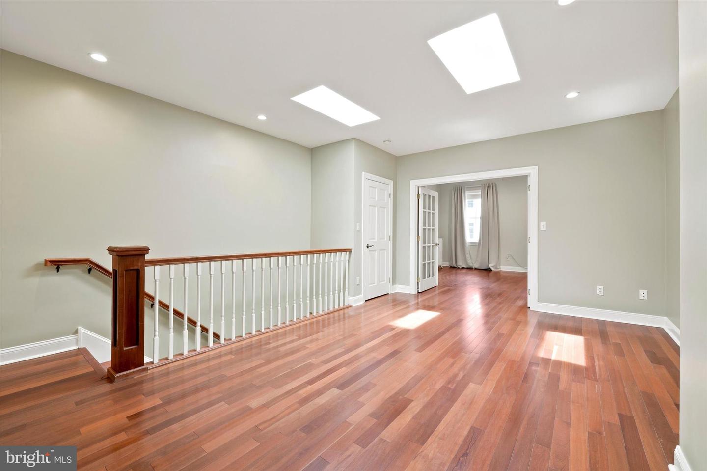 2320 Lombard St Property Photo 25