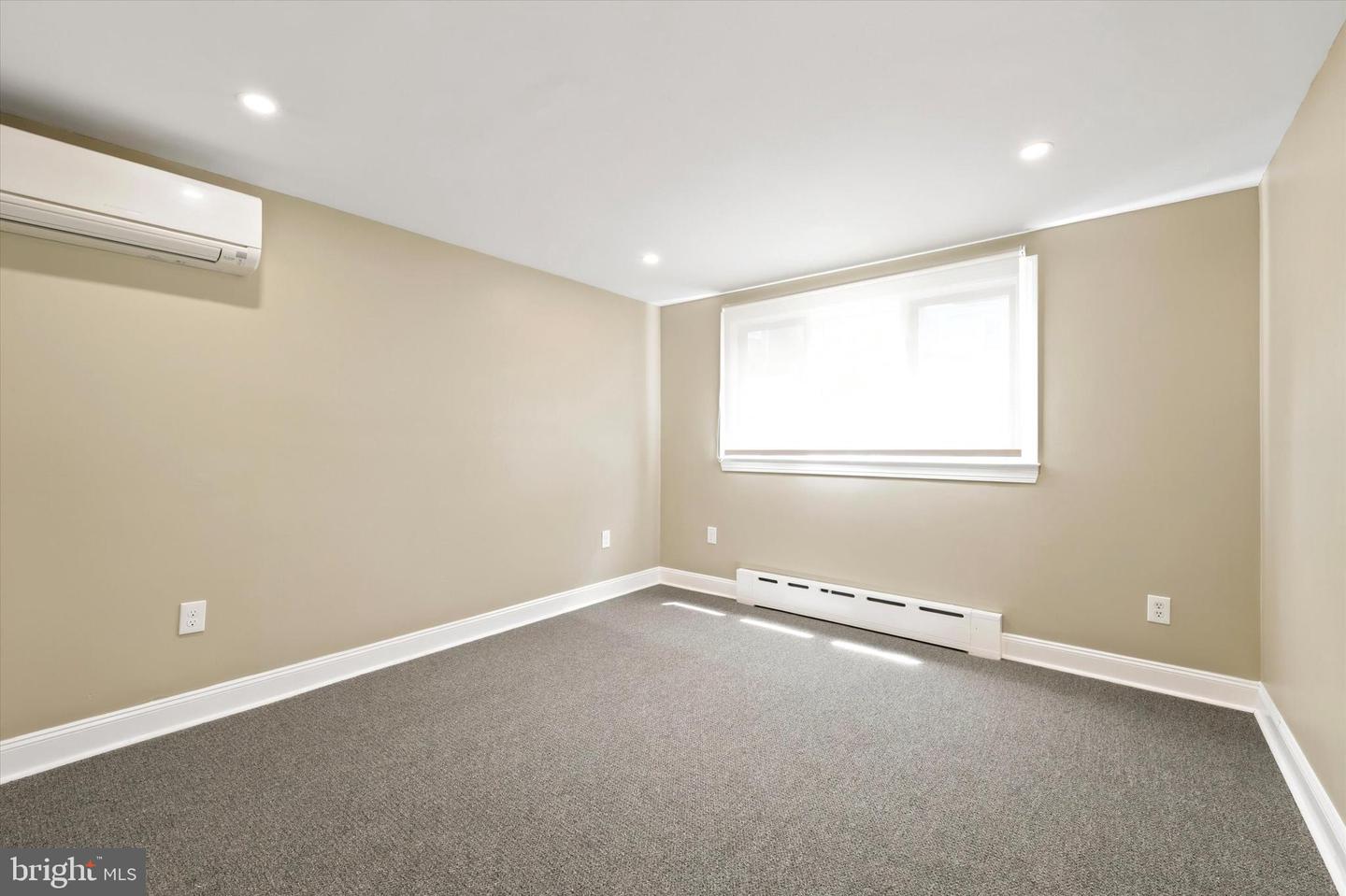 2320 Lombard St Property Photo 26