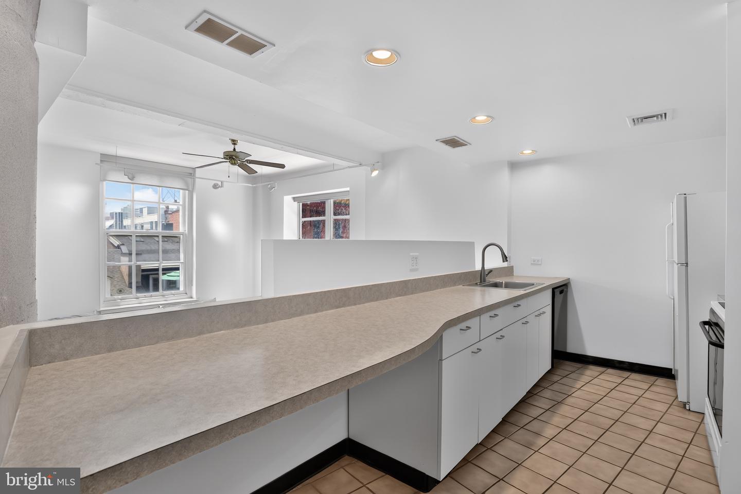 244-48 N 3rd St #4c & 4d Property Photo 8