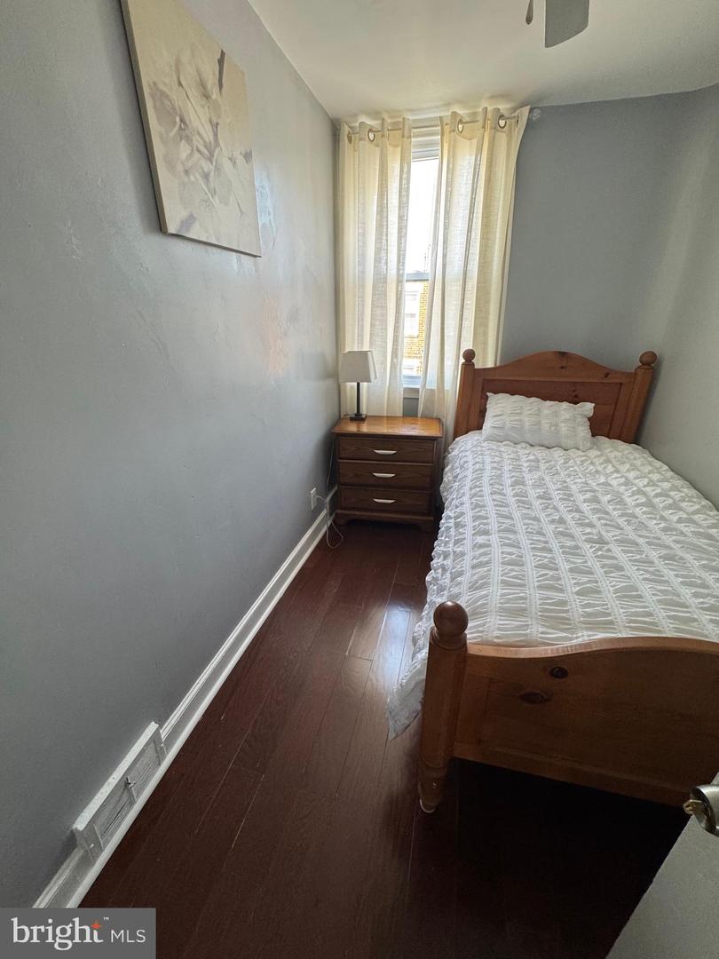 2526 S Bellford St Property Photo 8