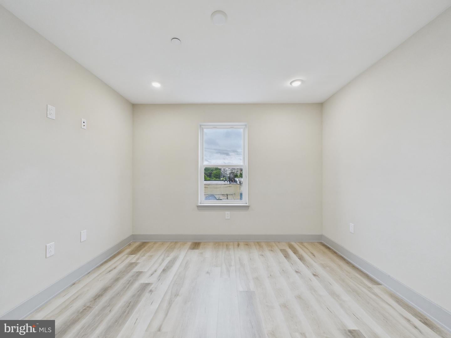 2328-44 N 2nd St #34 Property Photo 5