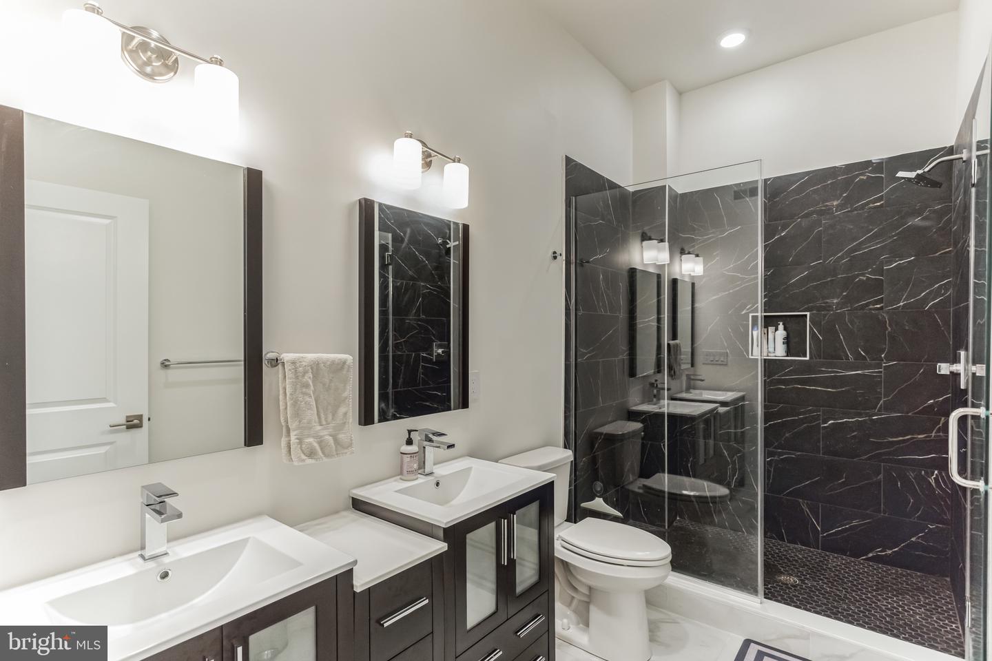 1115 N American St #b6 Property Photo 7