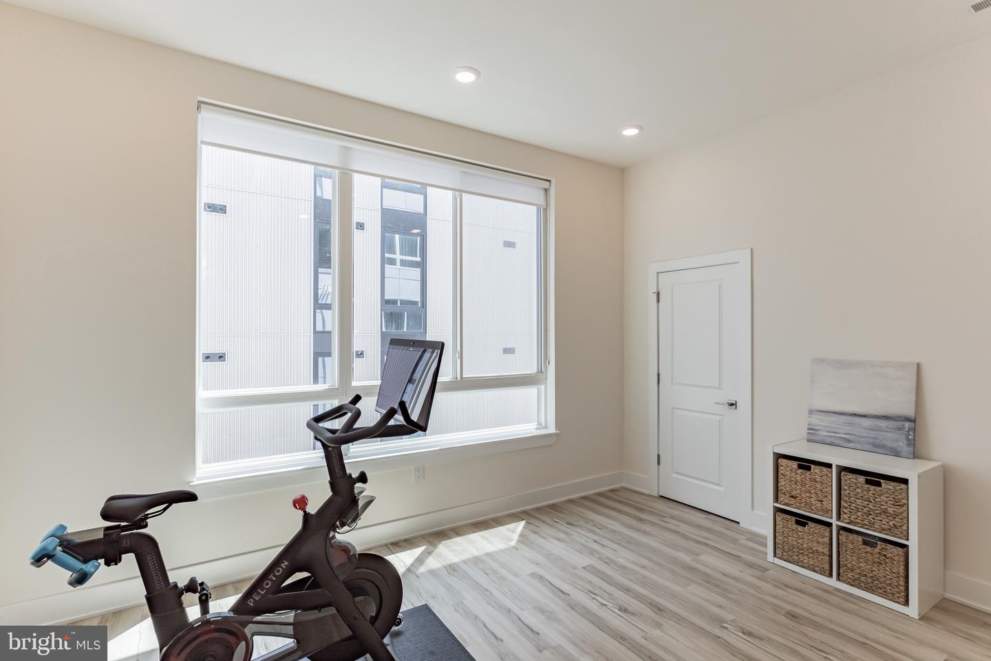 1115 N American St #b6 Property Photo 12