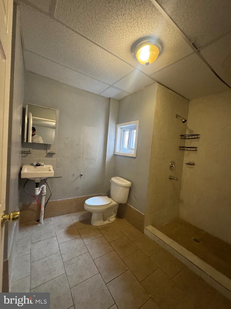 3034 Frankford Ave Property Photo 10