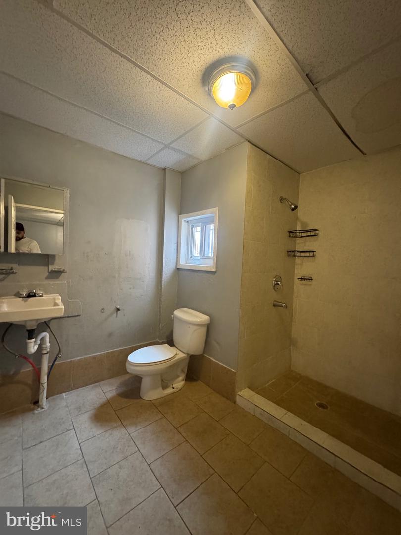 3034 Frankford Ave Property Photo 12