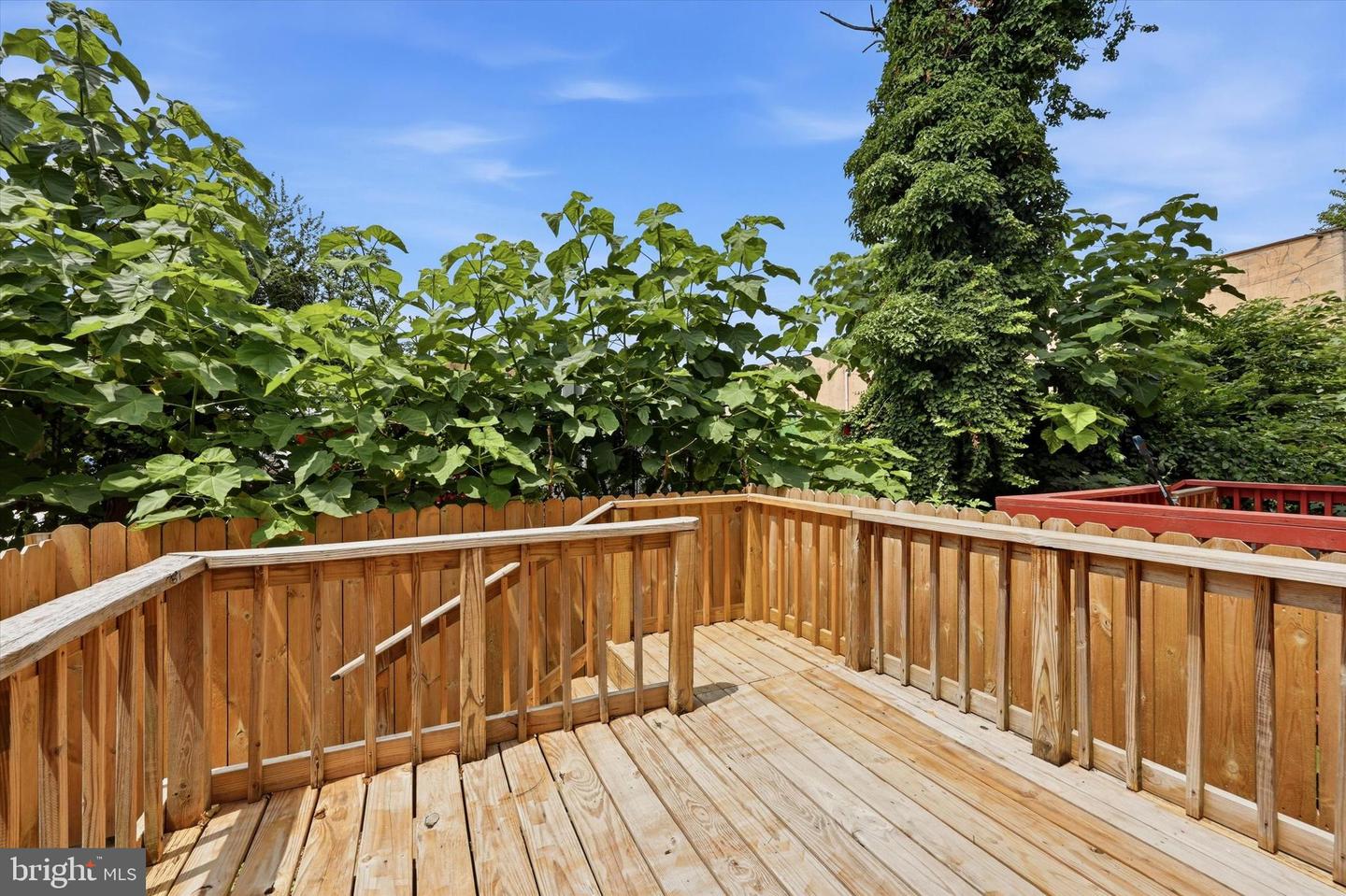 5439 Regent St Property Photo 21