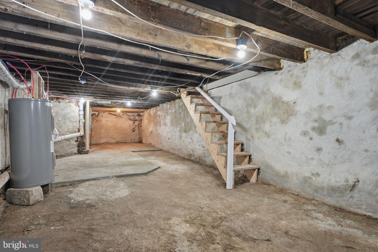 2357 N Beechwood St Property Photo 20