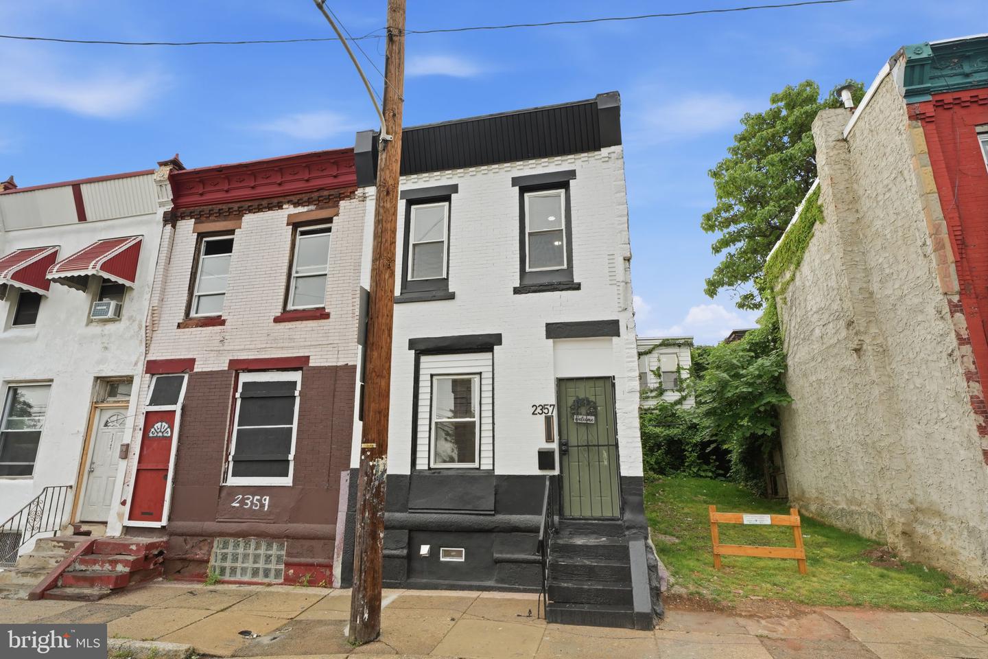 2357 N Beechwood St Property Photo 27