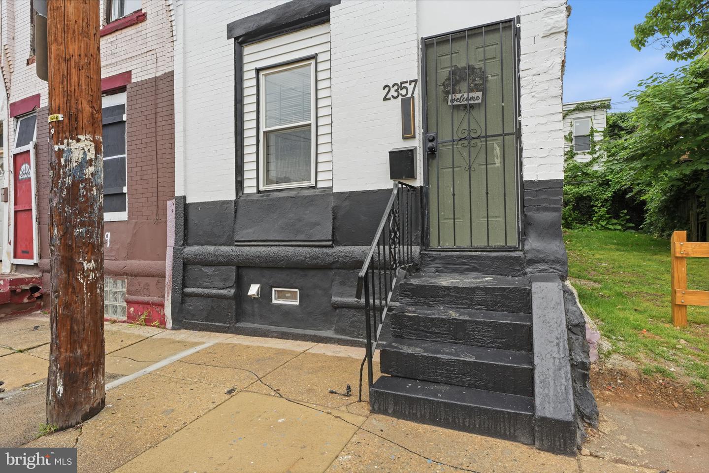 2357 N Beechwood St Property Photo 29