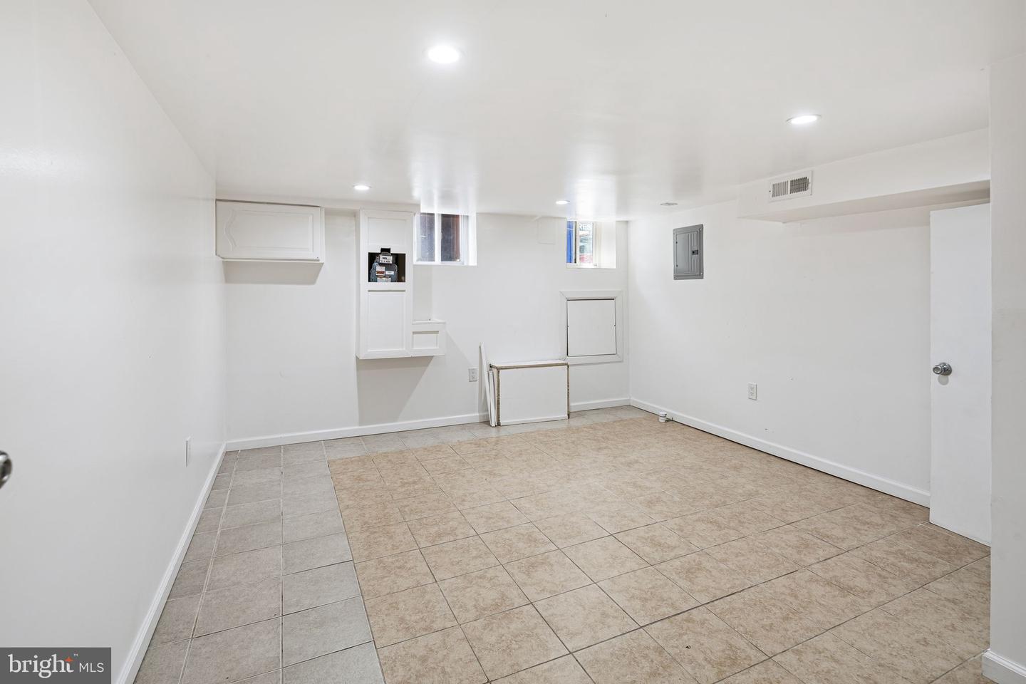 1940 N Marshall St #1 Property Photo 14