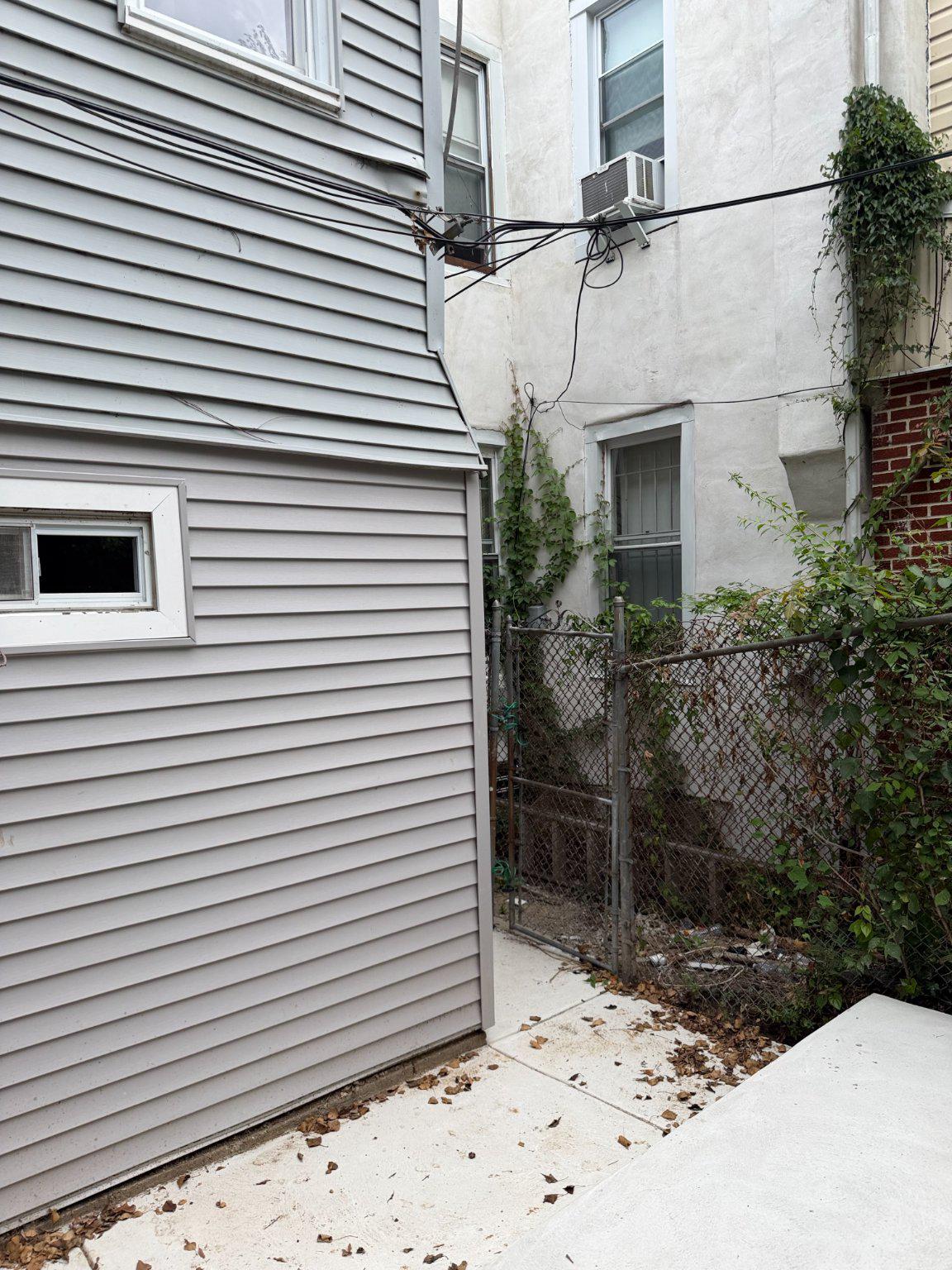 2032 Estaugh St Property Photo 19