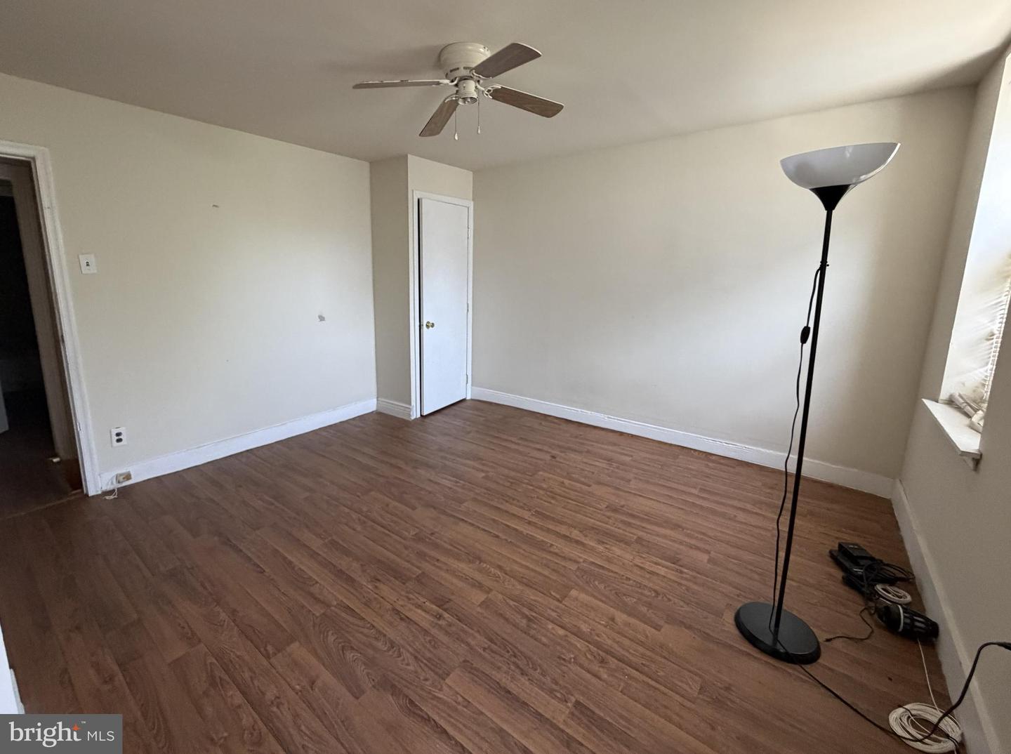 3433 Mount Vernon St Property Photo 5