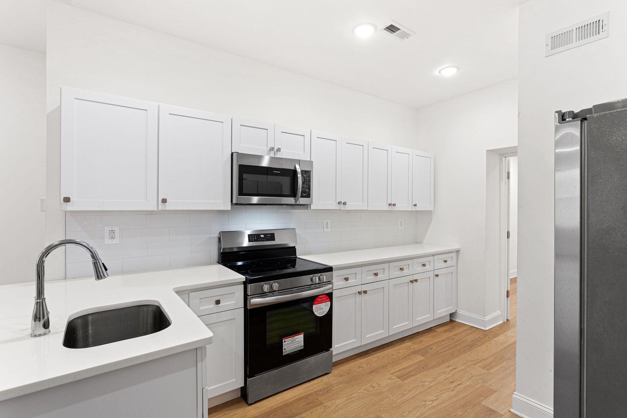 1823 Morris St Property Photo 8
