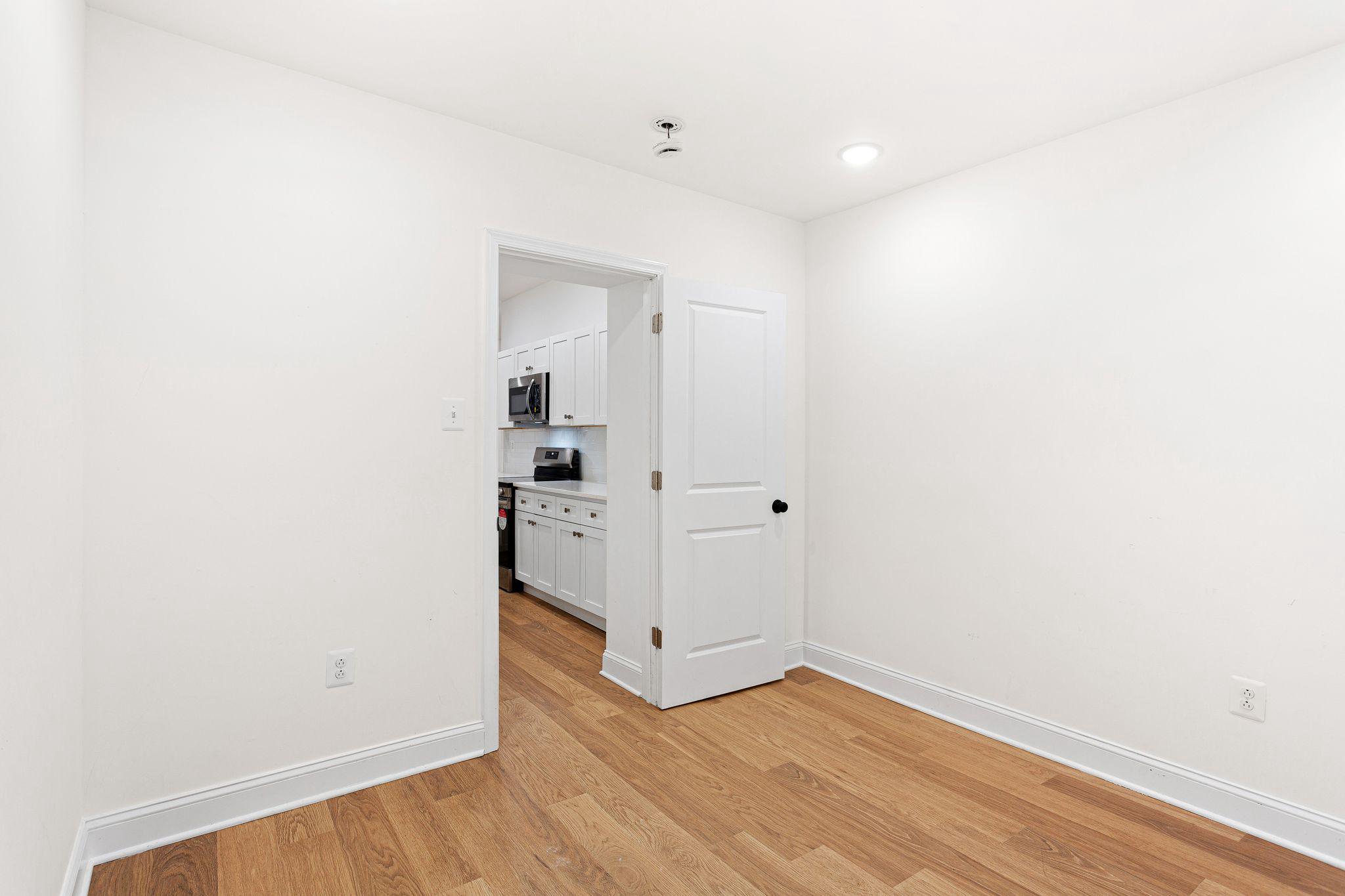 1823 Morris St Property Photo 10