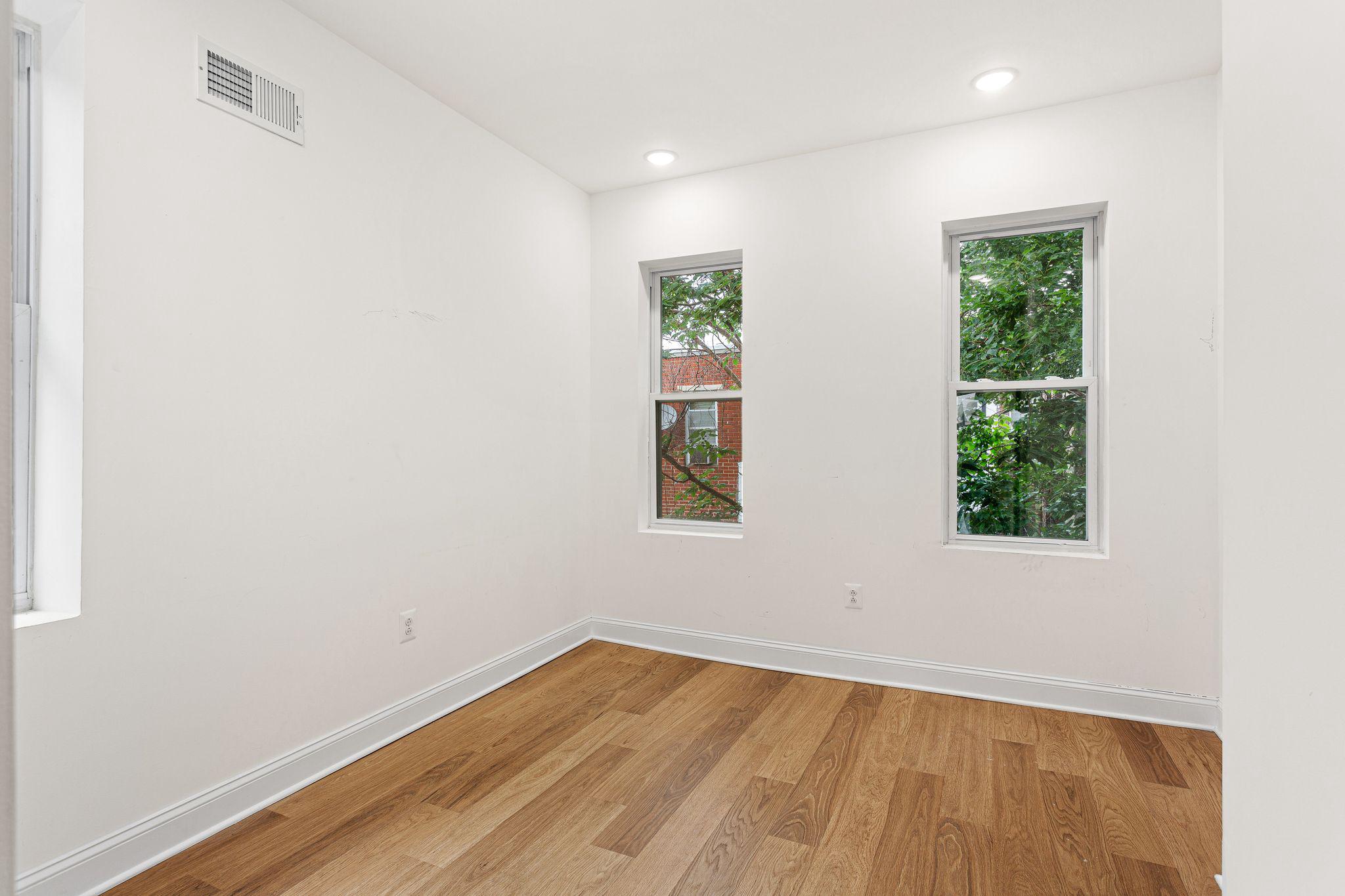 1823 Morris St Property Photo 17