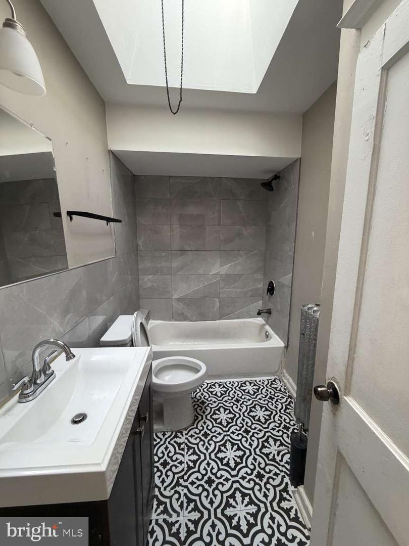 5107 Diamond St Property Photo 12