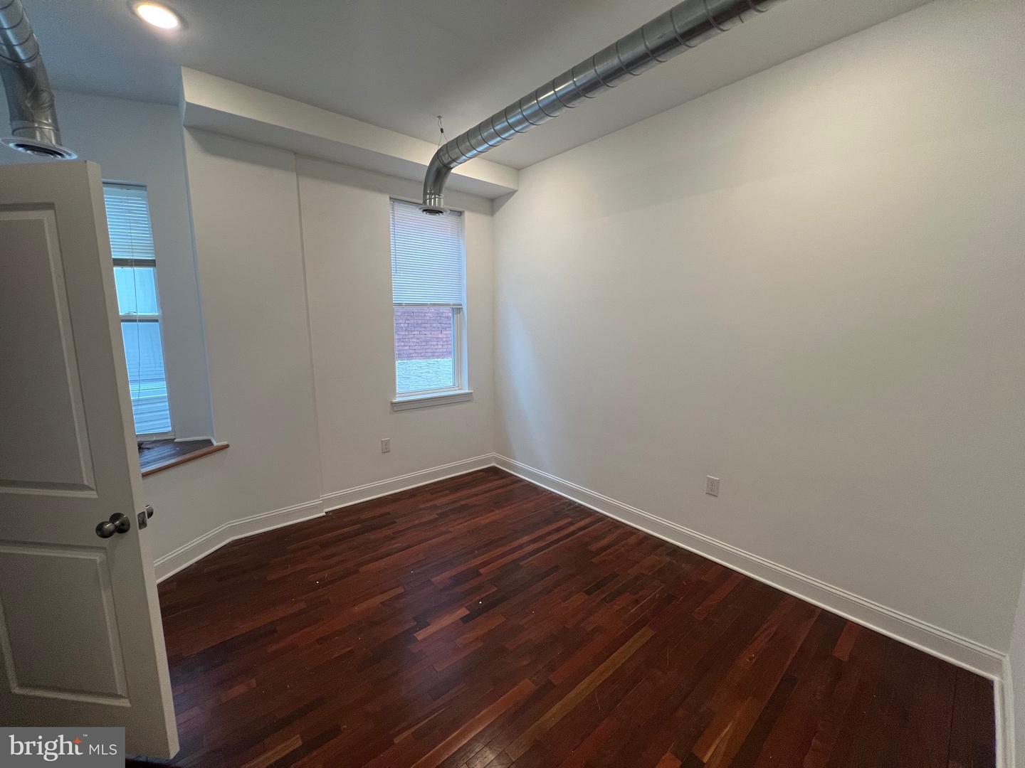 3228 W Diamond St #2 Property Photo 6