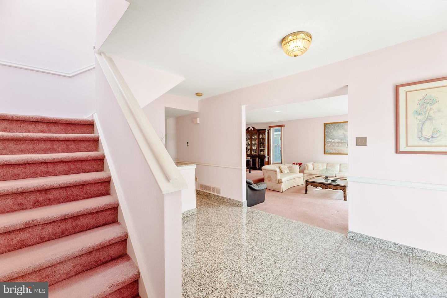 115 Wexford Pl Property Photo 8