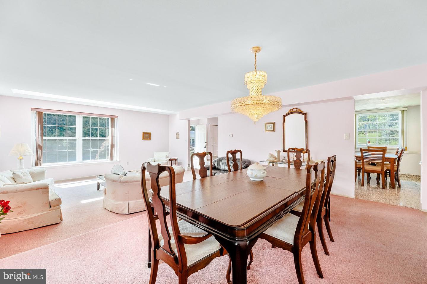 115 Wexford Pl Property Photo 12