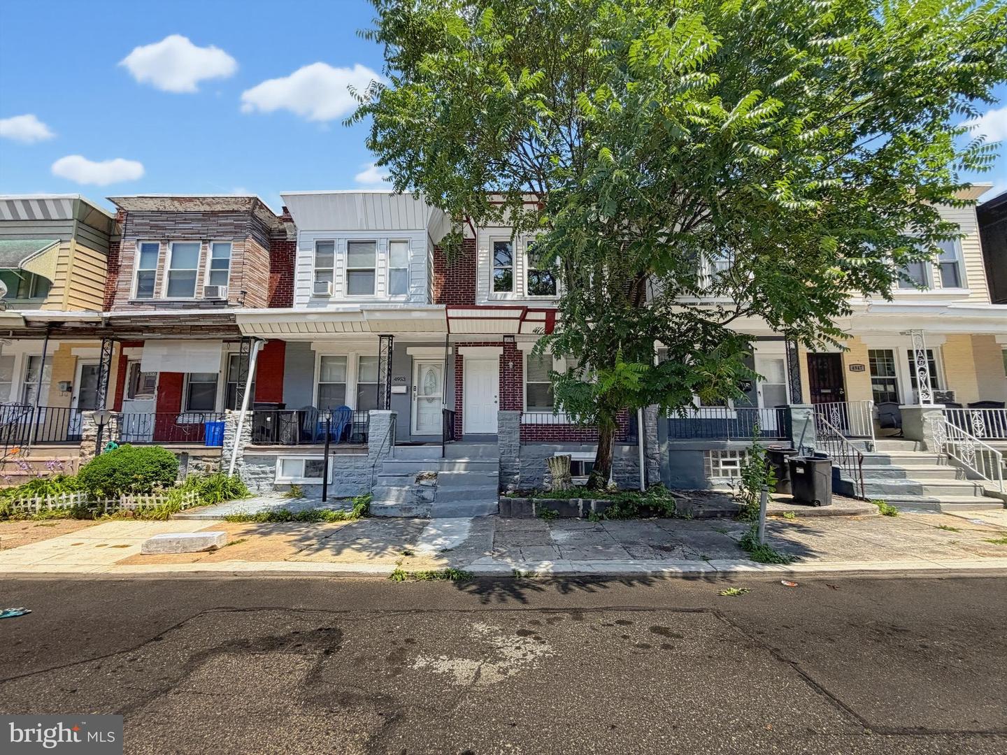 4951 N Franklin St Property Photo 2