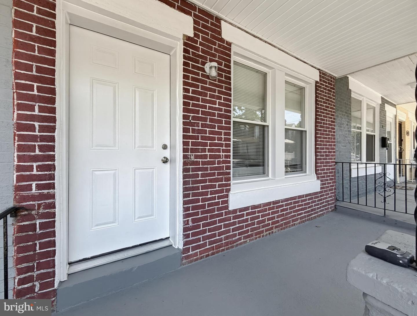 4951 N Franklin St Property Photo 5
