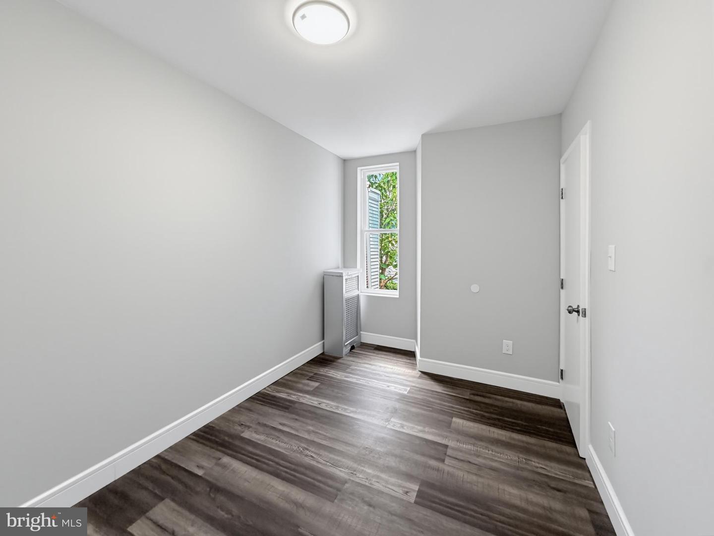 4951 N Franklin St Property Photo 23