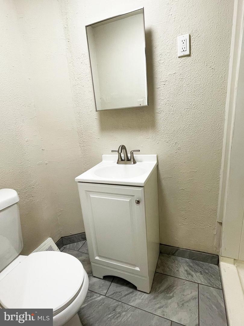 3259 Potter St #1st Fl Property Photo 16