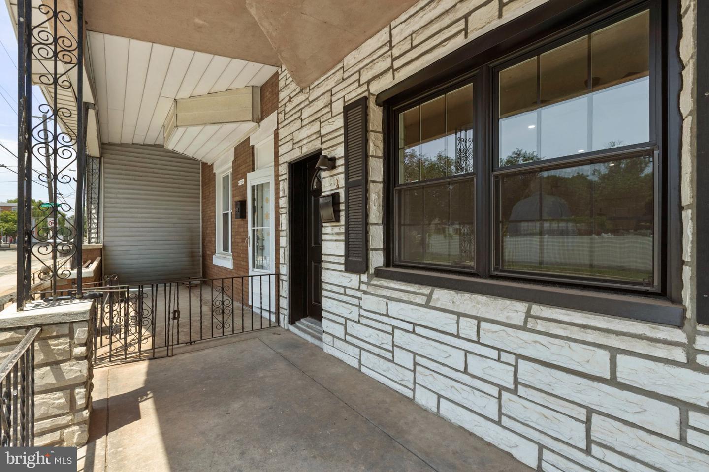 4727 Comly St Property Photo 2