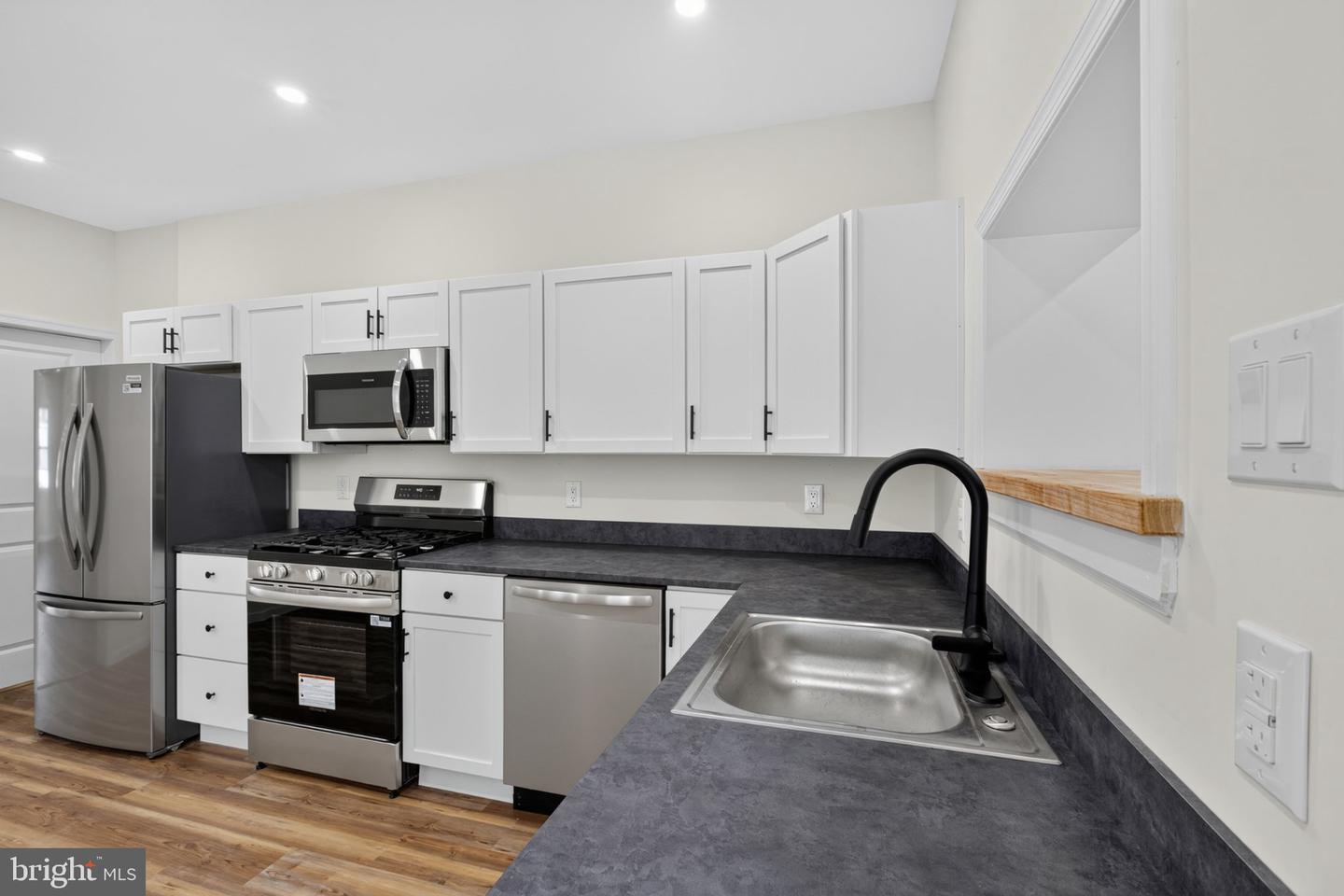 4727 Comly St Property Photo 9
