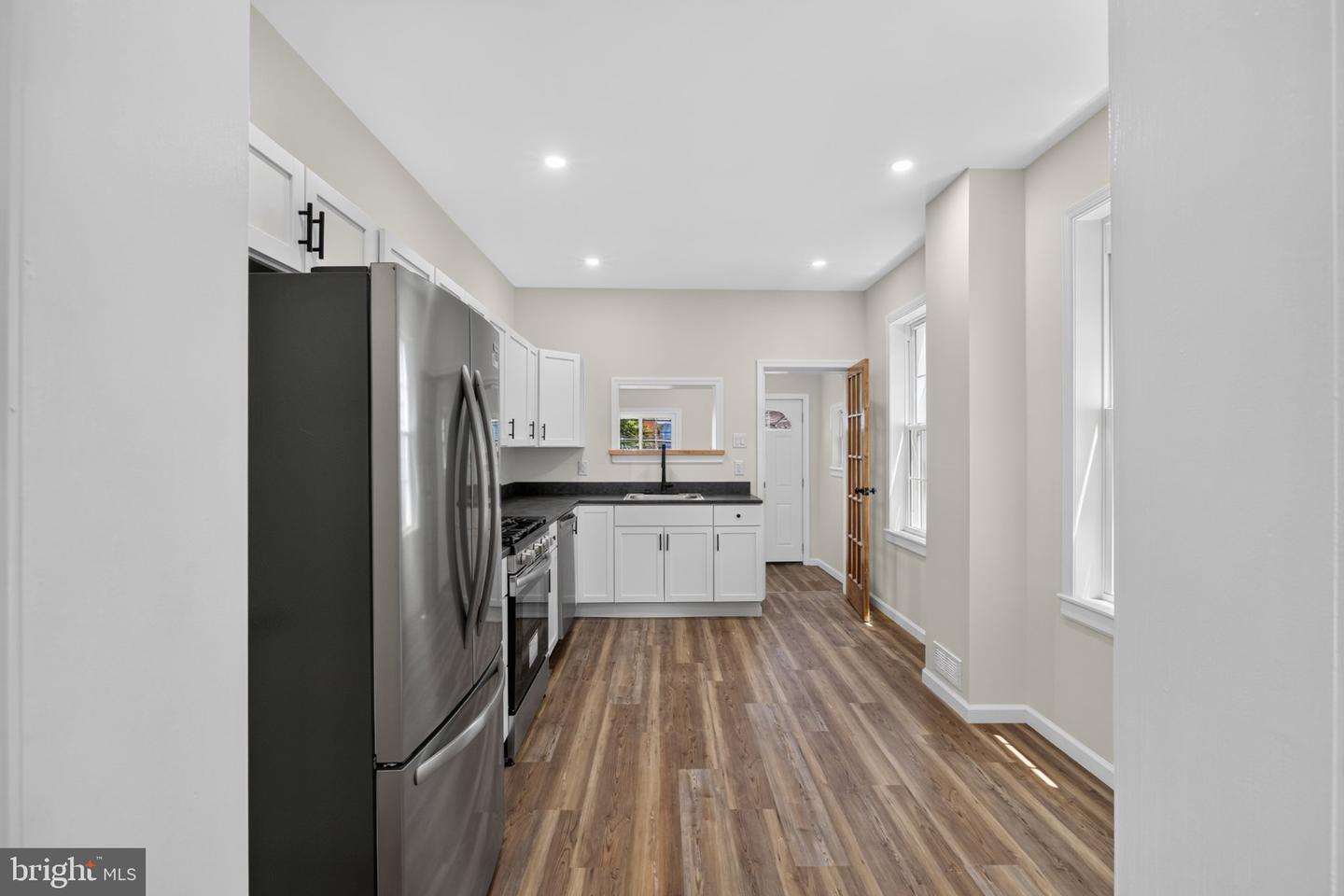4727 Comly St Property Photo 10