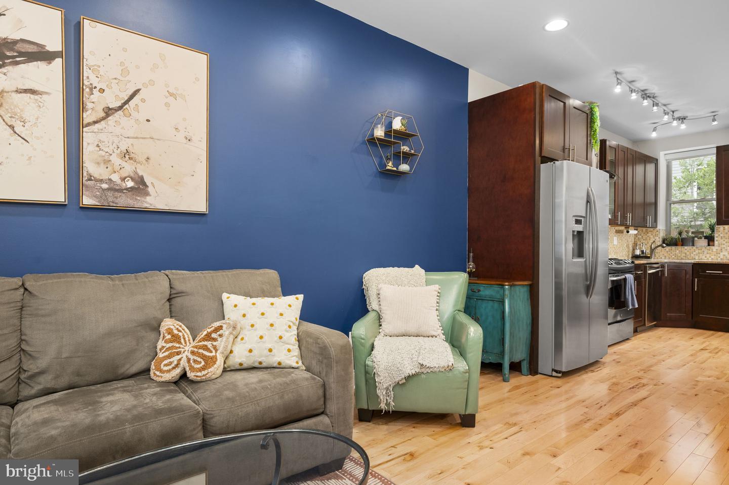 1814 Frankford Ave #a Property Photo 4