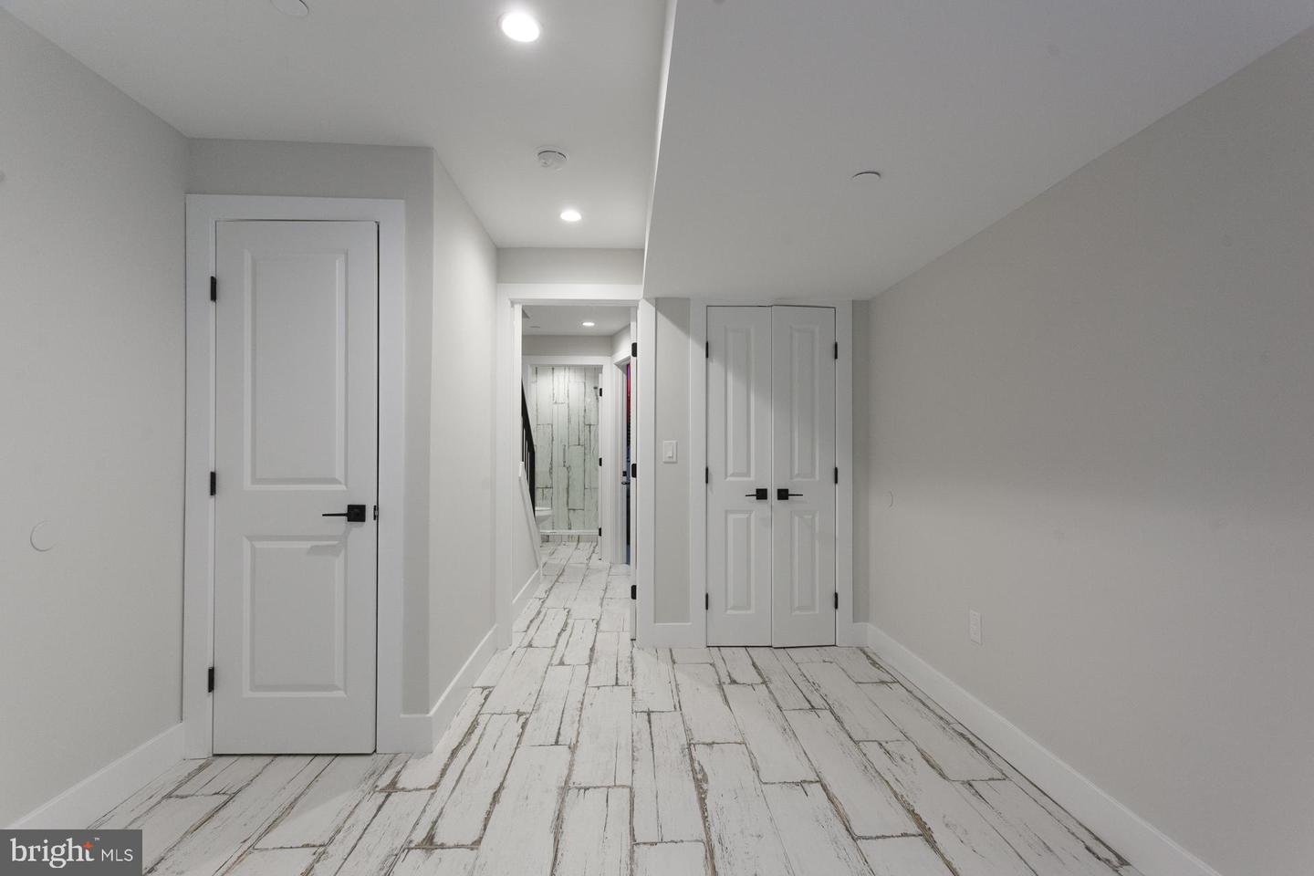 5126 Malcolm St Property Photo 16
