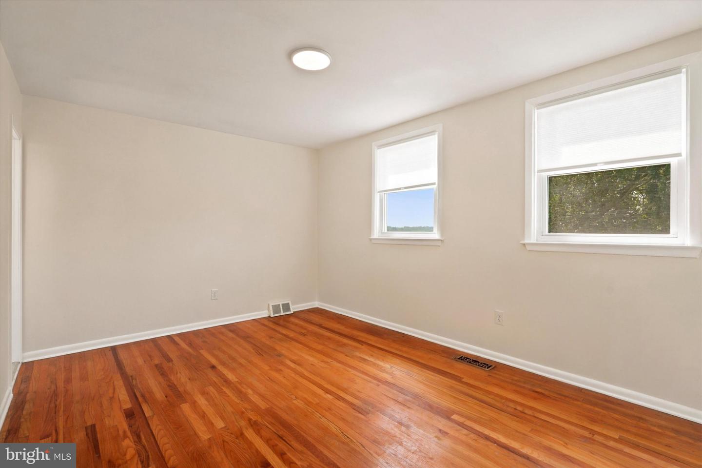 668 Renz St Property Photo 15