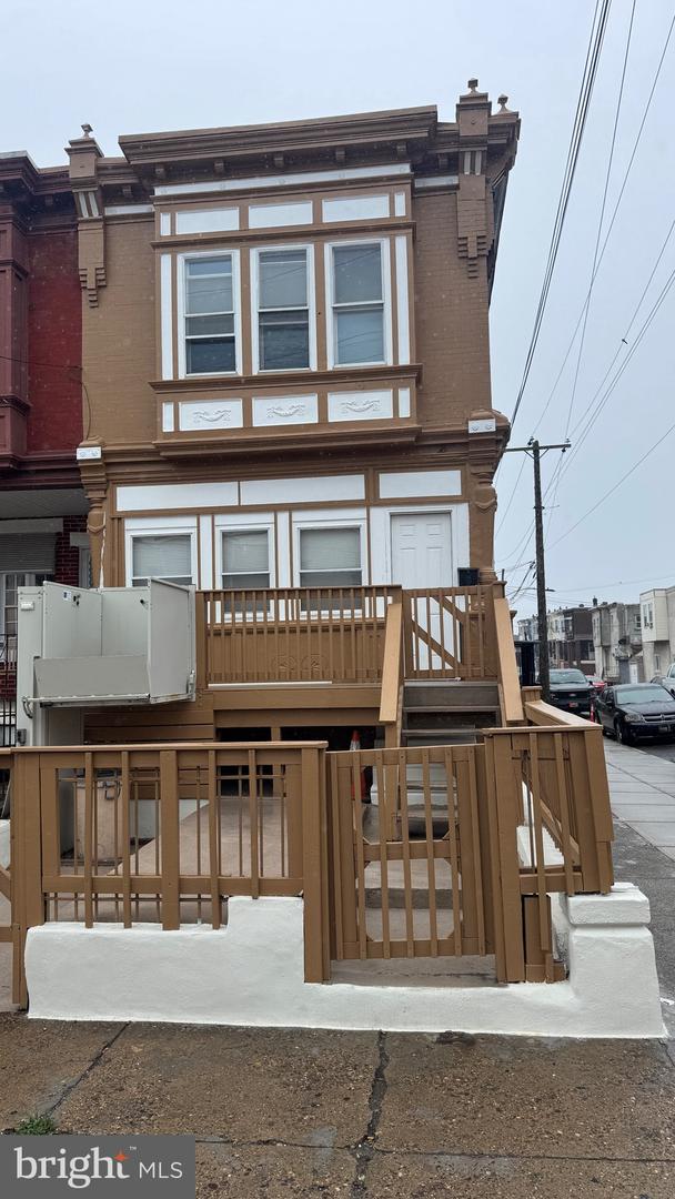 162 W ALLEGHENY AVE Property Photo 1